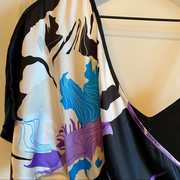 Bebe Asymmetrical Silk Kimono Sleeve Top (XS) - Picture 2 of 6